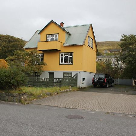 Cosy Guesthouse Anno 1936 Sandavágur Exteriör bild